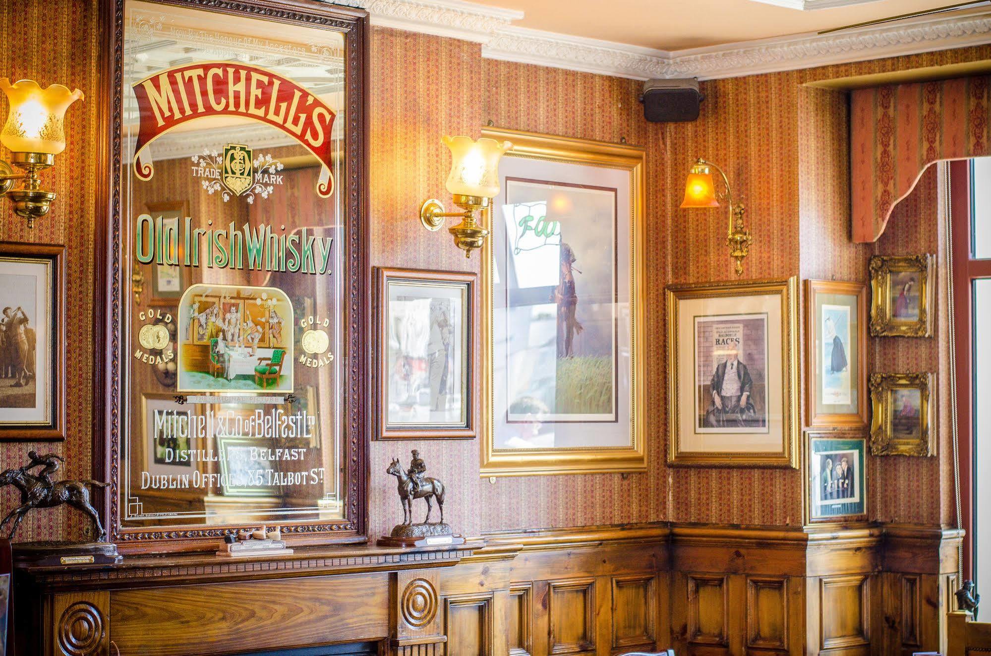 Mcsweeney Arms Hotel Κιλάρνεϊ Εξωτερικό φωτογραφία